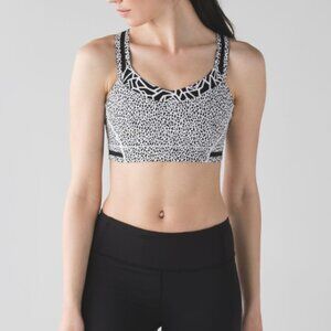 Lululemon Rack Pack Bra Miss Mosaic White / Posey Black White / Black Sz 6